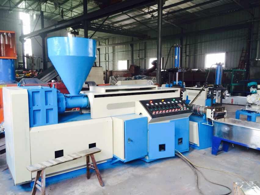 THỦ TỤC NHẬP KHẨU MÁY ĐÙN NHỰA – HƯỚNG DẪN CHI TIẾT CHO DOANH NGHIỆP